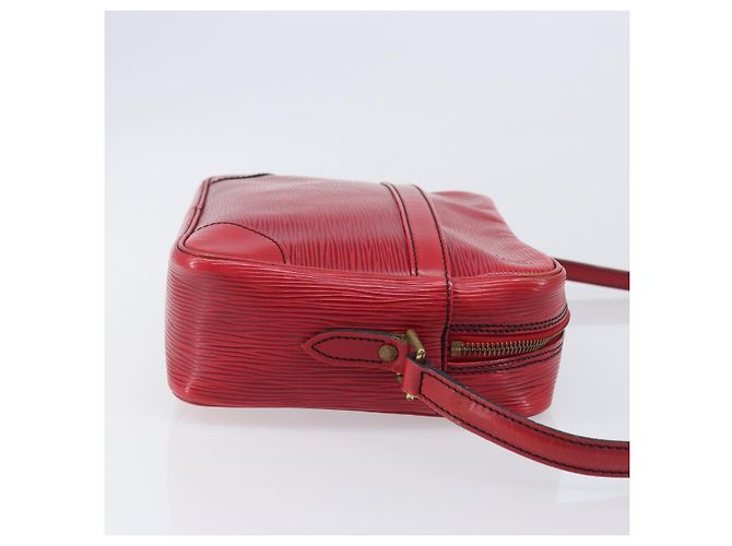 LOUIS VUITTON Epi Trocadero 23 Shoulder Bag Red M52307 LV Auth 206032 Rosso - vista 3