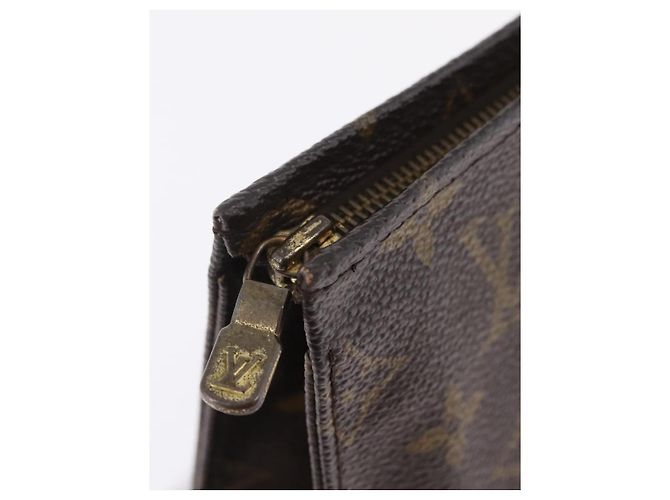 LOUIS VUITTON Monogram Poche Toilette 26 Pouch M47542 LV Auth 205387A Monogramma - vista 10