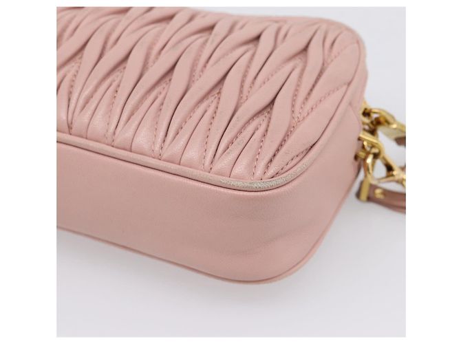Borsa a spalla Miu Miu Matelassé Pelle Rosa Oro Auth 205992V D'oro - view 17