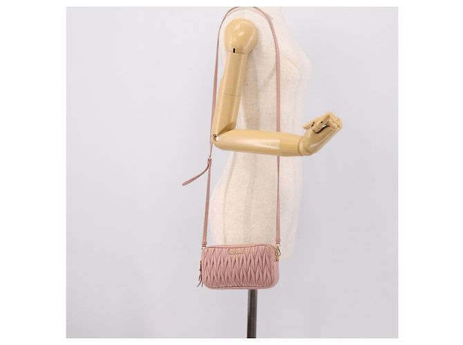 Borsa a spalla Miu Miu Matelassé Pelle Rosa Oro Auth 205992V D'oro - view 26
