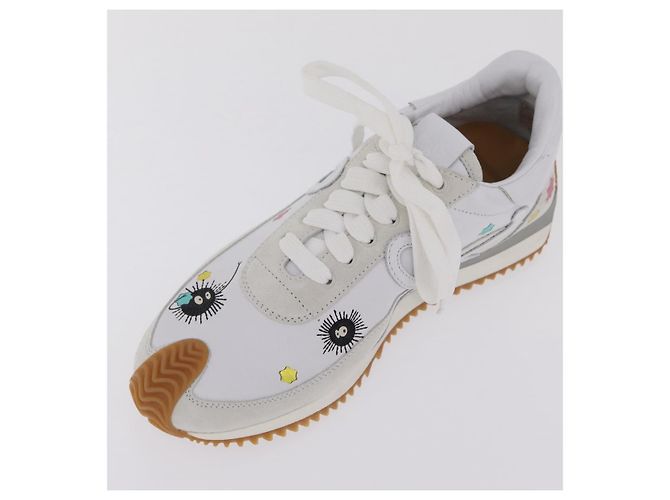 LOEWE Studio Ghibli Suswatari Sneakers Leather White Auth 167752SM Blanco - vista 6