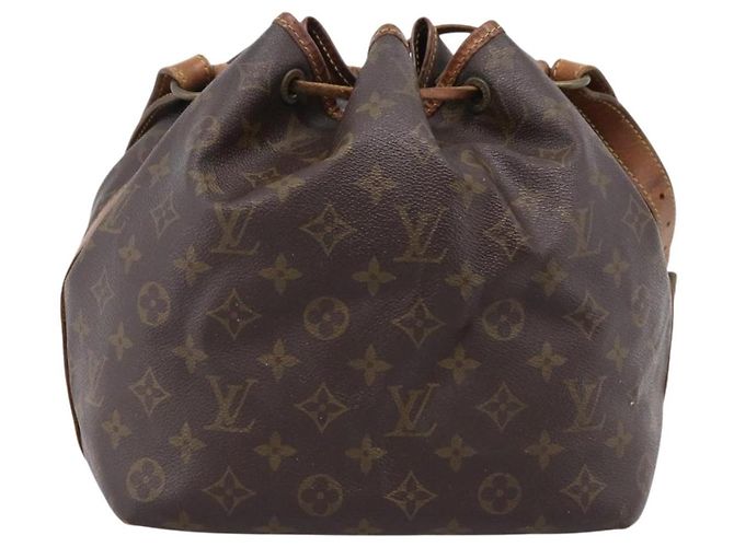 LOUIS VUITTON Monogram Petit Noe Shoulder Bag M42226 LV Auth 206621 Monograma - vista 2