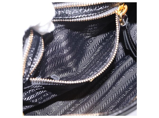 Bolso PRADA Bonnie de piel 2way Negro Oro Auth BA15756SAM Dorado - vista 25