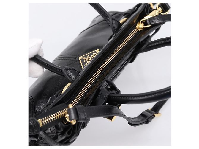 Bolso PRADA Bonnie de piel 2way Negro Oro Auth BA15756SAM Dorado - vista 6