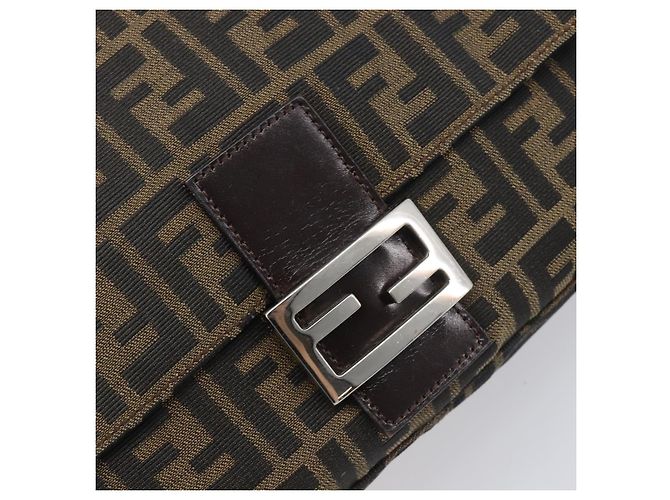 Borsa a Tracolla FENDI Zucca Canvas Mamma Baguette Nero Argento Auth BA16202V - vista 18