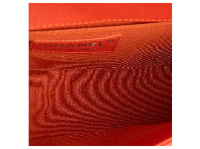 CHANEL - Borsa a tracolla mini Chanel Boy in pelle liscia arancione - vista 9