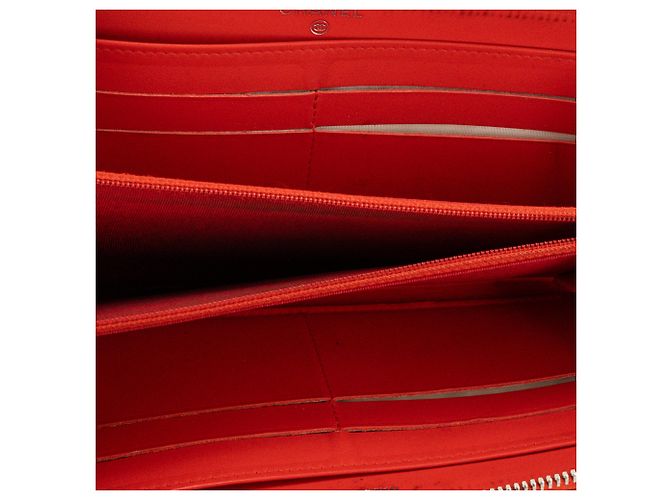 CHANEL - Cartera larga Classic/Timeless en cuero charol rojo Roja - vista 10