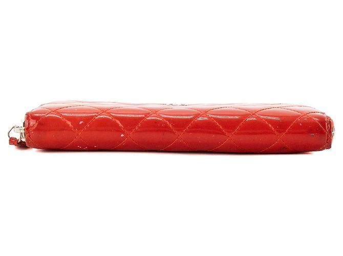 CHANEL - Cartera larga Classic/Timeless en cuero charol rojo Roja - vista 4