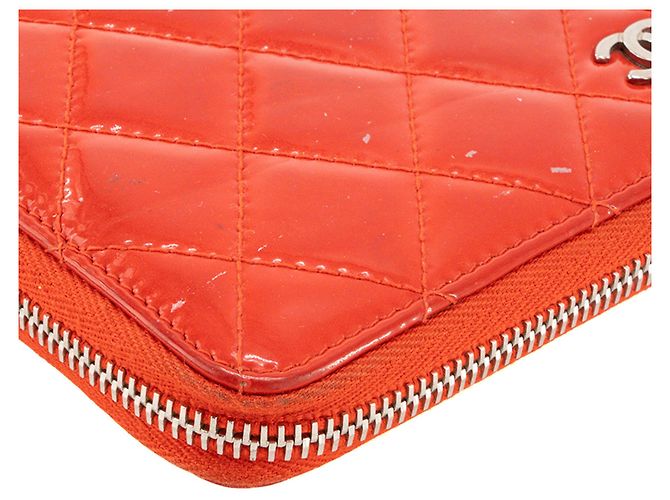 CHANEL - Cartera larga Classic/Timeless en cuero charol rojo Roja - vista 7