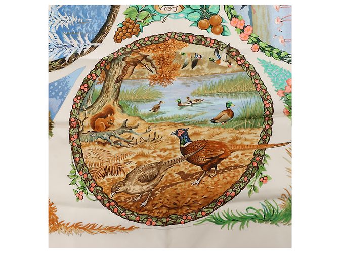Hermès Carré 90 "Les Quatre Saisons" Seidentuch in Ivory Beige - Ansicht 19
