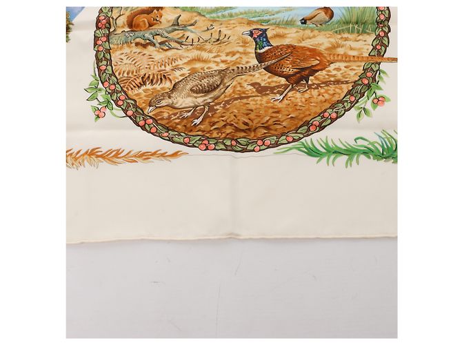 Hermès Carré 90 "Les Quatre Saisons" Seidentuch in Ivory Beige - Ansicht 6