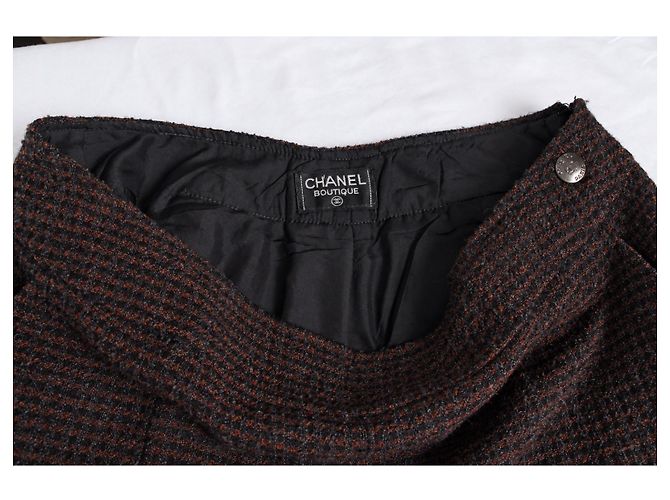 Chanel, tailleur in tweed marrone FW1997 di Karl Lagerfeld - vista 10
