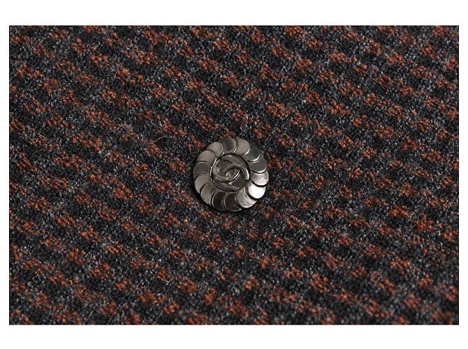 Chanel, tailleur in tweed marrone FW1997 di Karl Lagerfeld - vista 9