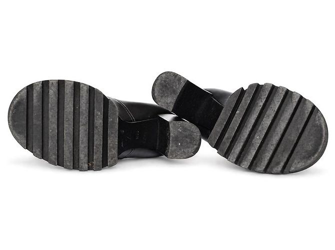 Louis Vuitton, botas de cano curto com fivela star trail Marrom Preto - vista 8