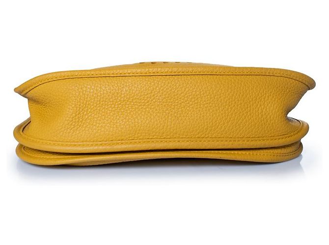 Hermès, borsa a tracolla Evelyne III in giallo - vista 6