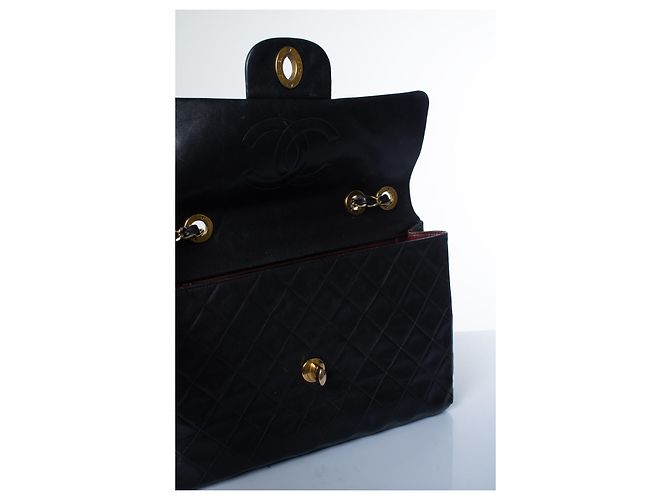 Chanel, Gesteppte XL Vintage Klappentasche Schwarz Golden - Ansicht 8