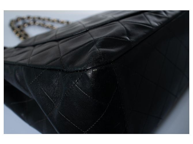 Chanel, Gesteppte XL Vintage Klappentasche Schwarz Golden - Ansicht 9