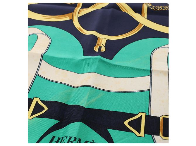 Hermès Carré 90 "Eperon d'or" Seidentuch in Marineblau - Ansicht 12