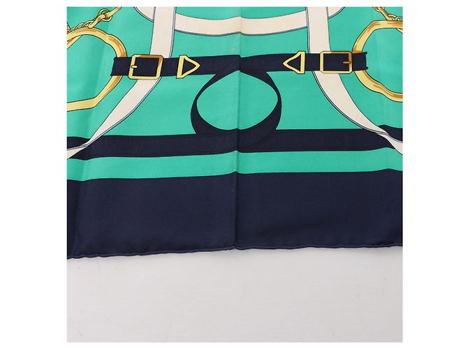 Hermès Carré 90 "Eperon d'or" Seidentuch in Marineblau - Ansicht 5