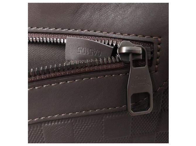 Bolso Louis Vuitton Porte-Documents Jour Damier Infini en Brown N48264 Castaño - vista 15