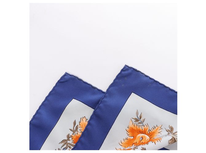 Garden Hermès Carré 90 "Les Jardiniers du Roy" Foulard di seta Blu - vista 3