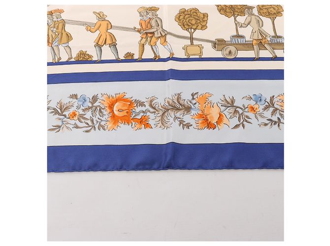 Garden Hermès Carré 90 "Les Jardiniers du Roy" Foulard di seta Blu - vista 4