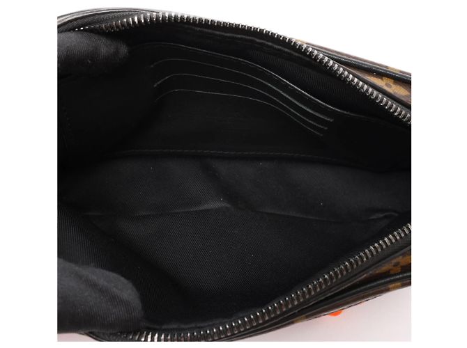 Louis Vuitton Solar Ray Pochette Volga Monogram Clutch in Marrone M44482 - vista 11