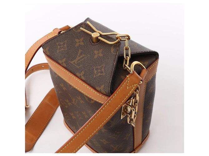 Borsa a tracolla Louis Vuitton Milk Box Monogram Canvas in marrone M44877 Beige - vista 3