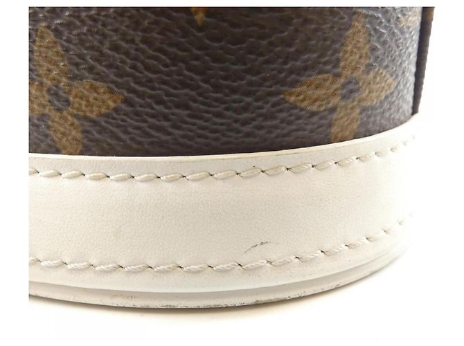 Bolsa de mão Louis Vuitton LV Match Nano Bucket Marrom - vista 4