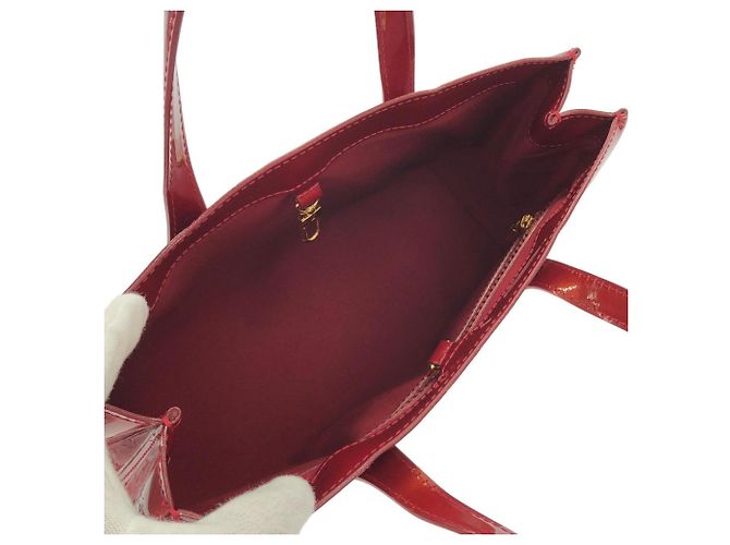 Louis Vuitton Vernis Rayures Wilshire PM Handtasche Rot - Ansicht 8