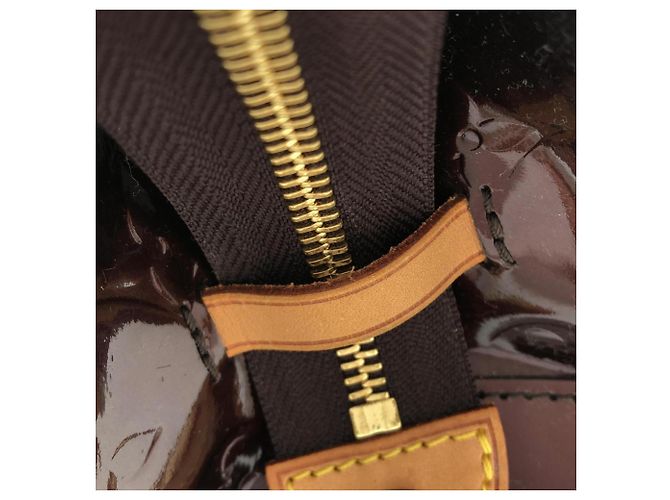 Sac à main Louis Vuitton Vernis Rosewood Avenue Bordeaux Violet - vue 4