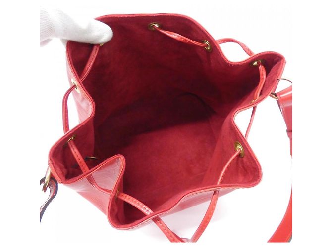 Noe Louis Vuitton Epi Petit Noé Schultertasche Rot - Ansicht 7