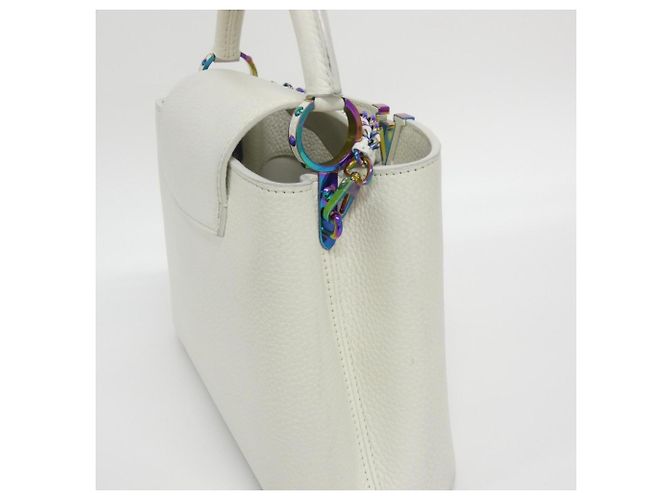 Louis Vuitton Capucines BB Handbag - view 5