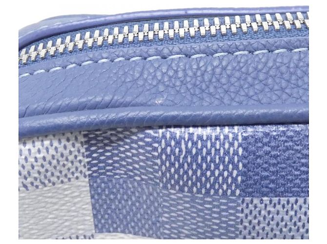 Borsa a tracolla Louis Vuitton Damouflage Trio Messenger Blu - vista 4