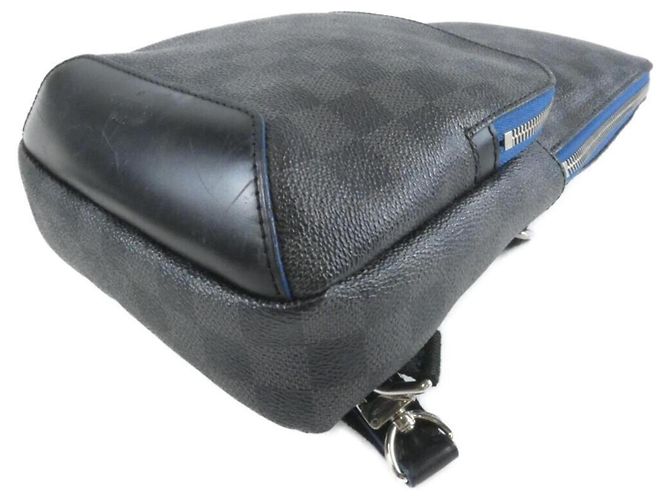 Borsa a tracolla Louis Vuitton Damier Graphite Avenue Marrone - vista 3