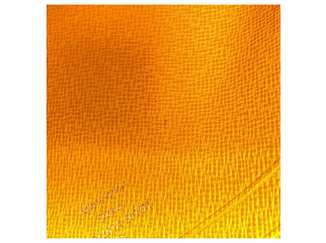 Louis Vuitton Monogram Macassar Pochette Voyage MM Marrom Dourado Amarelo - vista 7