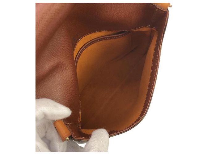 Bolso de hombro Louis Vuitton Monogram Musette Salsa Castaño - vista 7