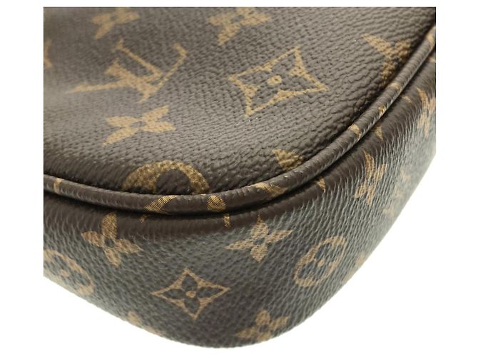 Bolsa de Ombro Louis Vuitton Monogram Multi Pochette Accessoires Marrom Rosa - vista 3