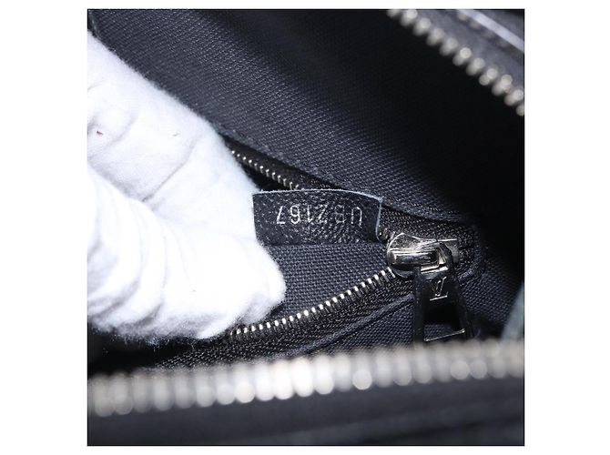 Louis Vuitton Vaneau Epi Leather MM Preto - vista 7