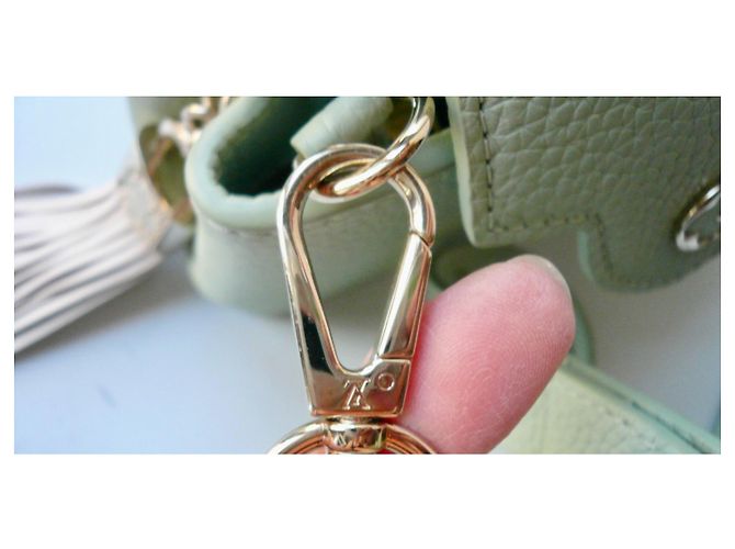 Louis Vuitton Mini Capucines Crafty Edición Limitada Verde Jade M15157 Verde claro - vista 11