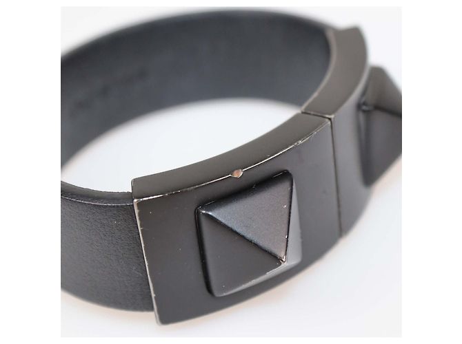 Valentino Rockstud Armband aus schwarzem Leder mit Verschluss - Ansicht 7