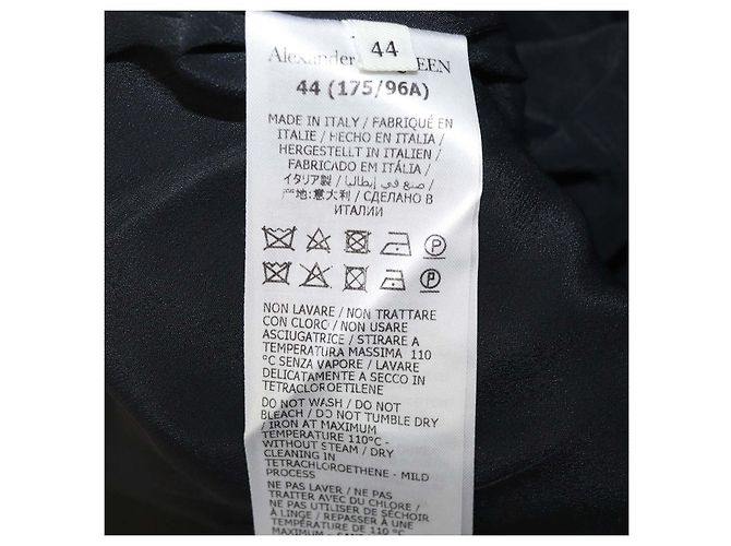 Vestido Mini Alexander McQueen em Lã e Seda Preta com Laço Preto - vista 6