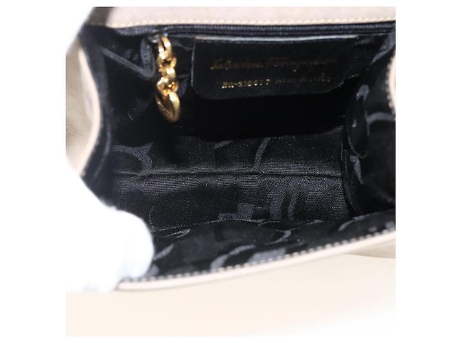 Borsa Tote Convertible Vara Bow in Camoscio Small Salvatore Ferragamo Beige - vista 5