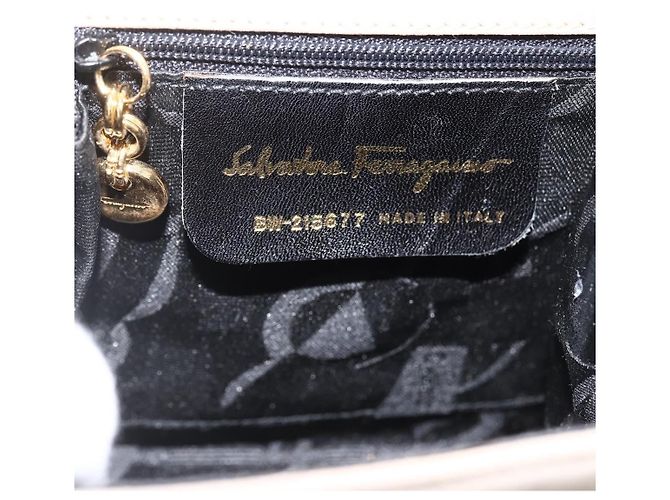 Borsa Tote Convertible Vara Bow in Camoscio Small Salvatore Ferragamo Beige - vista 6