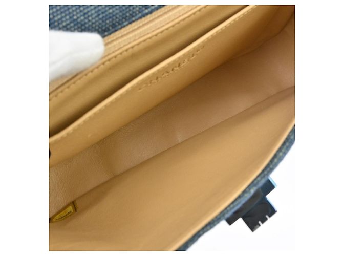Chanel Chocolate Bar Mademoiselle Top Handle Quilted Denim Small Blu - vista 3