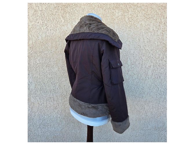 Christian Dior kurze braune Baumwolljacke mit Kunstfellfutter - Ansicht 4