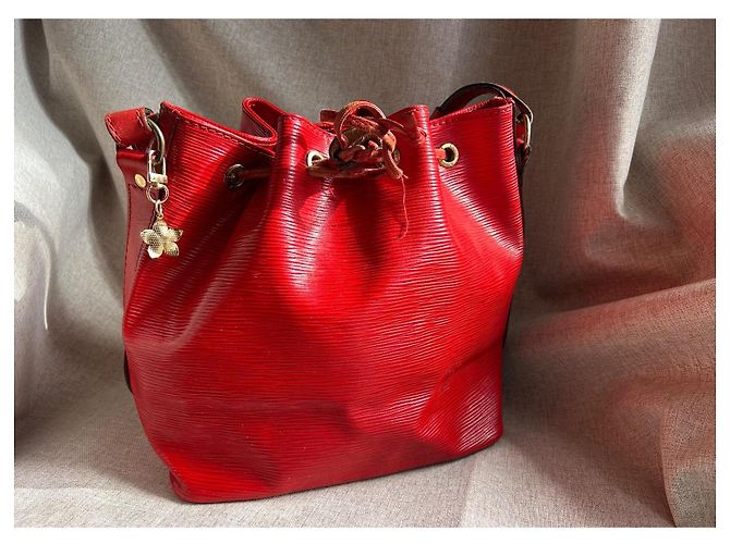 Noe Louis Vuitton Noé Beuteltasche • Rotes Epi-Leder • Authentisches Vintage Gold hardware - Ansicht 15