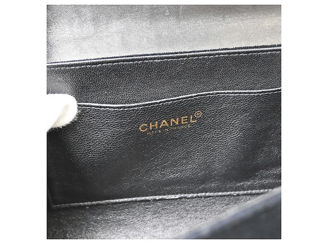 Chanel Chocolate Bar Mademoiselle Lock Chain Quilted velvet Nero - vista 4