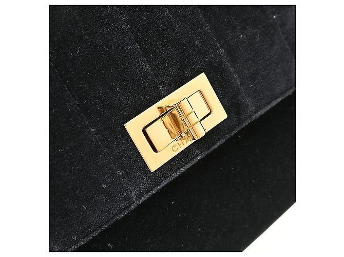 Chanel Chocolate Bar Mademoiselle Lock Chain Quilted velvet Nero - vista 7
