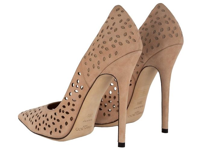Jimmy Choo Anouk Pumps aus beigem perforiertem Leder - Ansicht 4